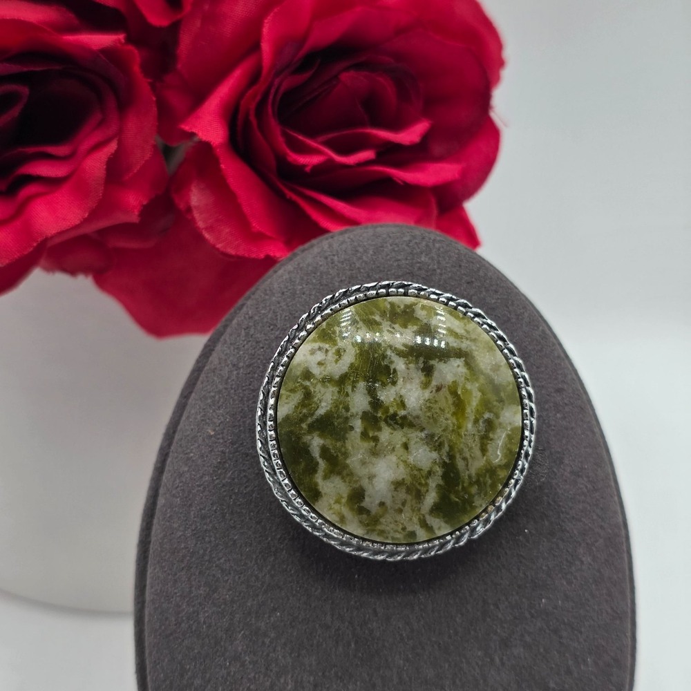 Vintage Green Stone Moss Agate Brooch Silver Tone Ornate Pin Jewelry Accessory
